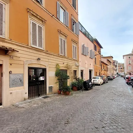منزل للإقامة Magic Trastevere On Roof Terrace