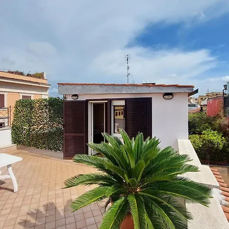 Magic Trastevere On Roof Terrace Homestay *