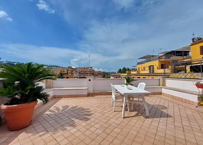 Δωμάτια σε οικογενειακή κατοικία Magic Trastevere On Roof Terrace Ρώμη