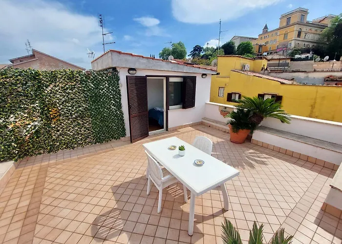 Magic Trastevere On Roof Terrace Δωμάτια σε οικογενειακή κατοικία *