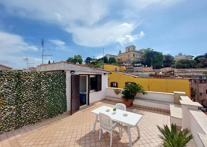 Magic Trastevere On Roof Terrace Δωμάτια σε οικογενειακή κατοικία *