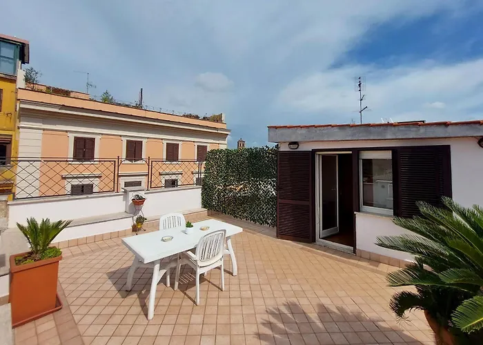 Δωμάτια σε οικογενειακή κατοικία Magic Trastevere On Roof Terrace *