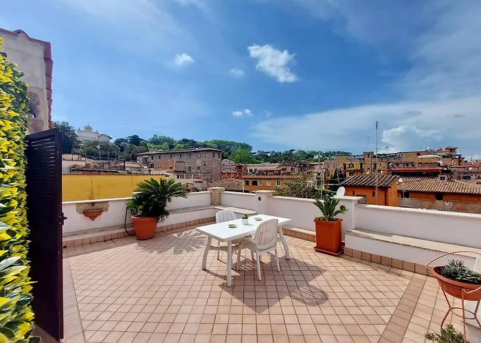Δωμάτια σε οικογενειακή κατοικία Magic Trastevere On Roof Terrace *