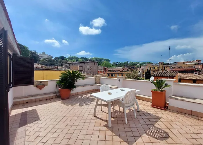 Magic Trastevere On Roof Terrace Δωμάτια σε οικογενειακή κατοικία *